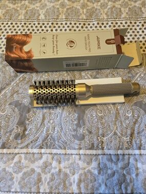 AIMIKE Nano Tech Pro Round Hair Brush - Metallic Silver NWT